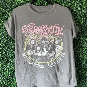 Light Gray Band T-Shirt 😍